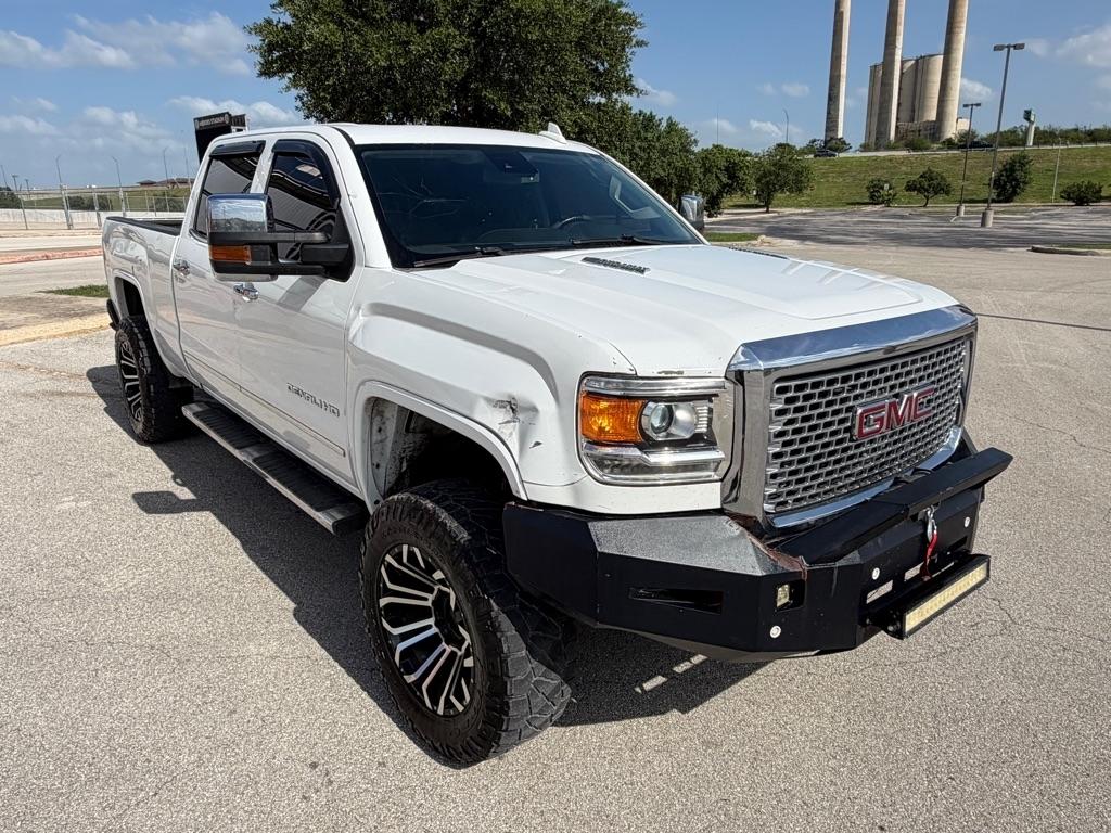 GMC Sierra 2500HD Denali Crew Cab 4WD 2015