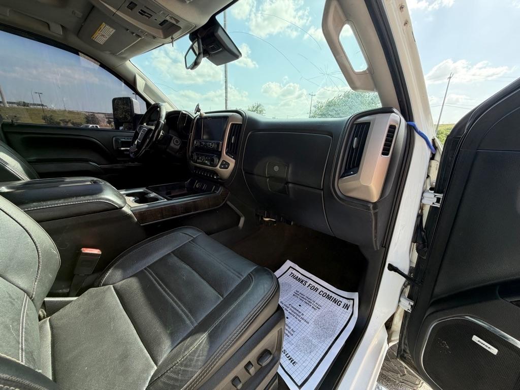 GMC Sierra 2500HD Denali Crew Cab 4WD 2015