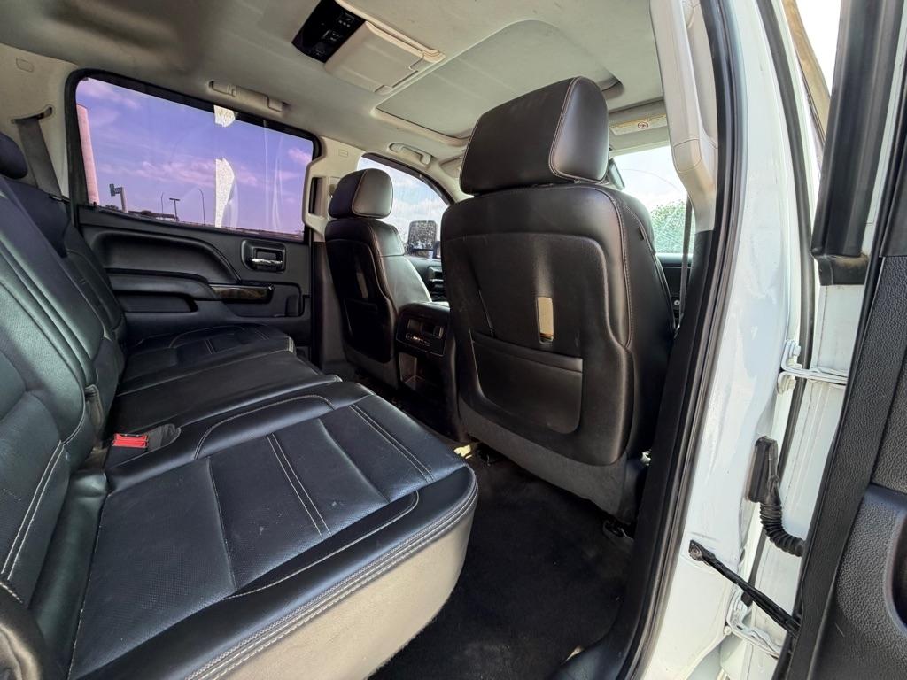GMC Sierra 2500HD Denali Crew Cab 4WD 2015