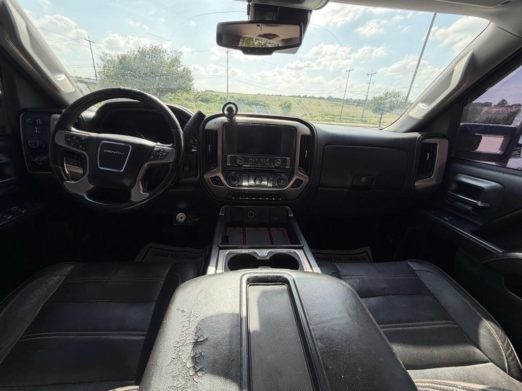 GMC Sierra 2500HD Denali Crew Cab 4WD 2015