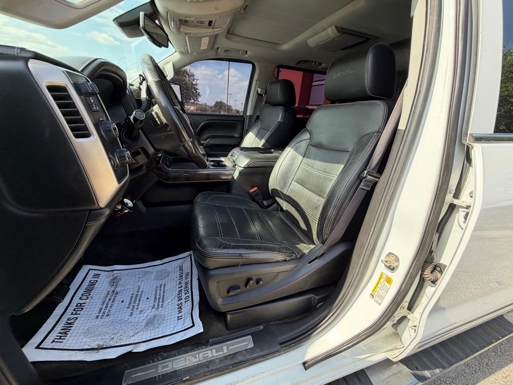 GMC Sierra 2500HD Denali Crew Cab 4WD 2015