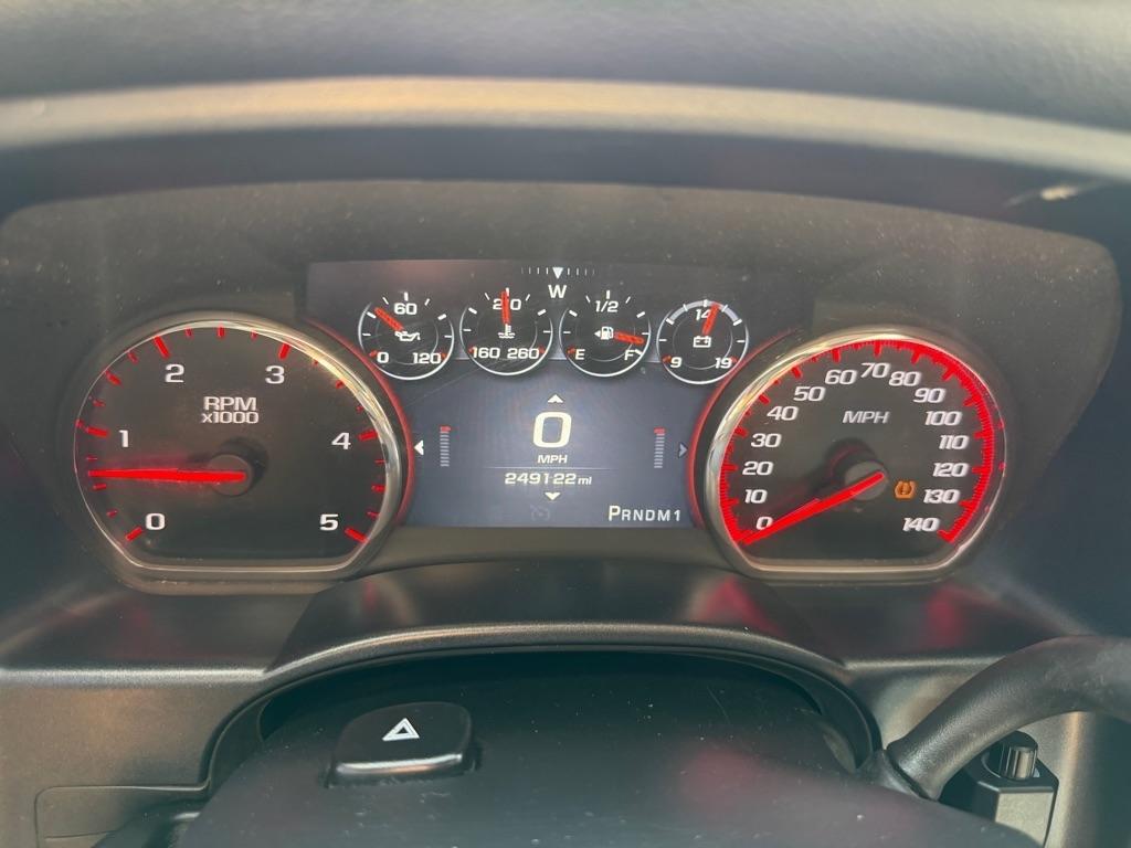 GMC Sierra 2500HD Denali Crew Cab 4WD 2015