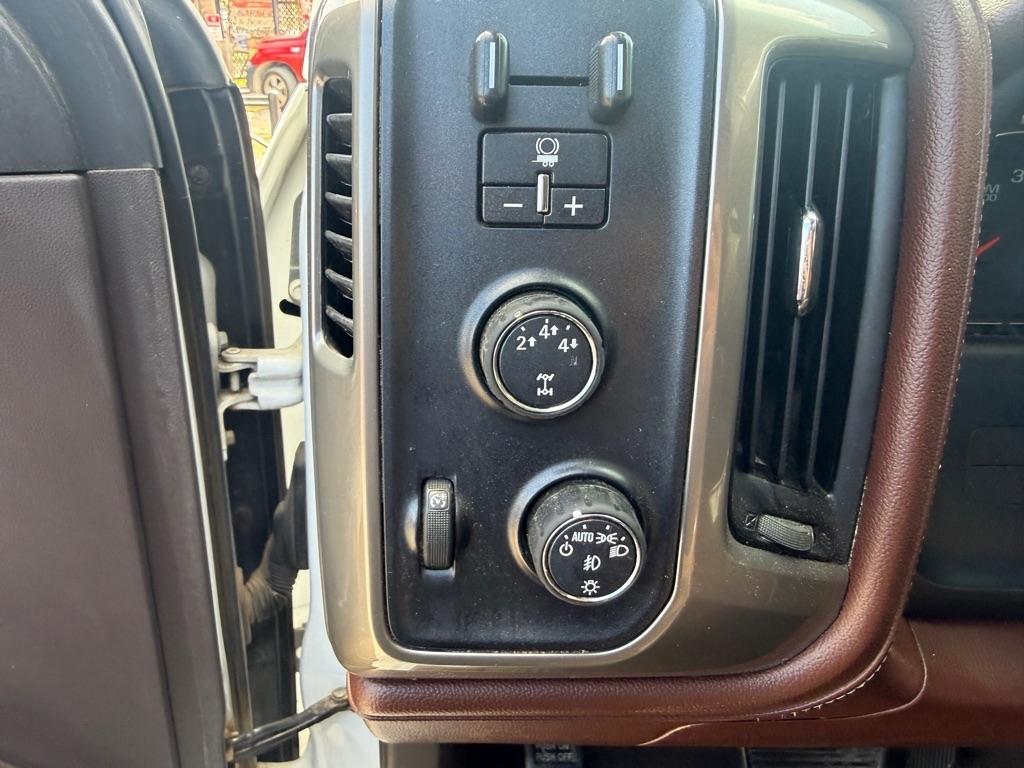 Chevrolet Silverado 3500HD LTZ Crew Cab 4WD 2016