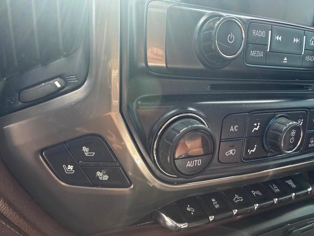 Chevrolet Silverado 3500HD LTZ Crew Cab 4WD 2016