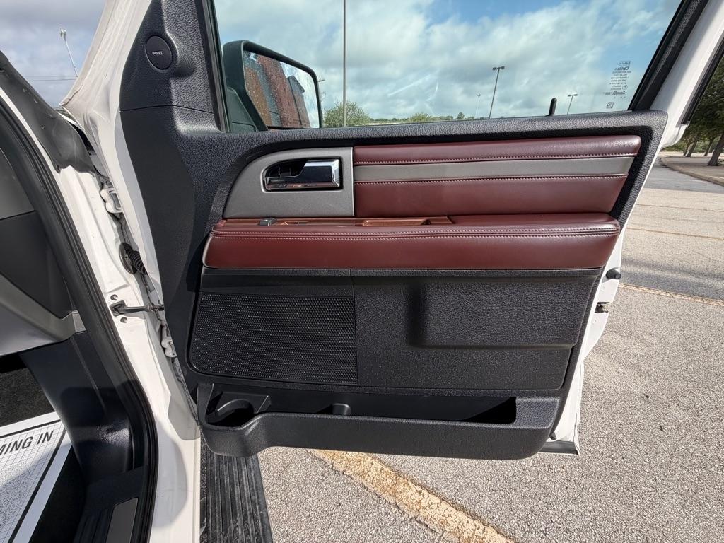 Ford Expedition Platinum 4WD 2016