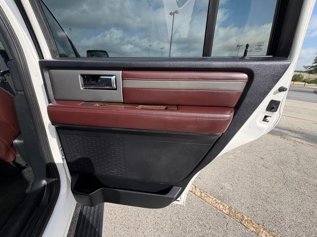 Ford Expedition Platinum 4WD 2016