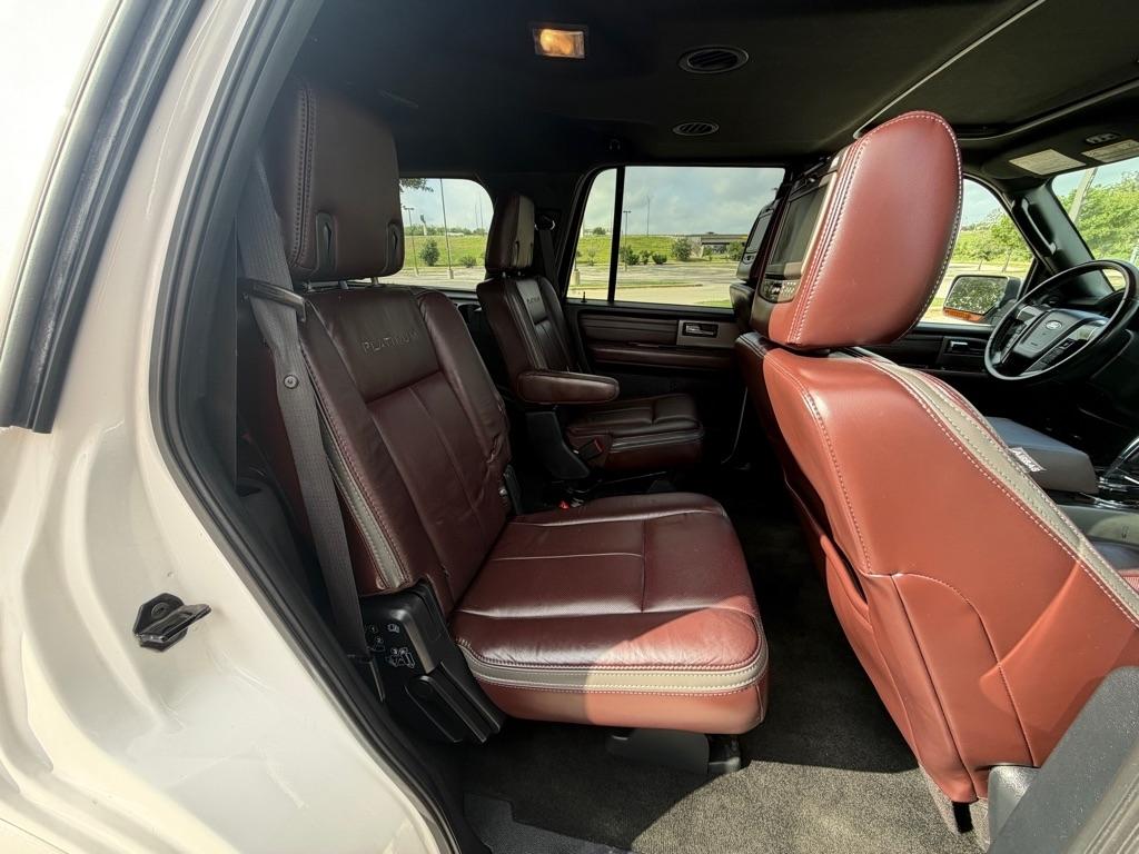 Ford Expedition Platinum 4WD 2016