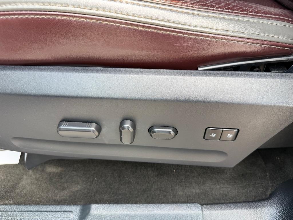 Ford Expedition Platinum 4WD 2016