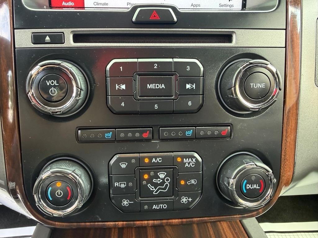 Ford Expedition Platinum 4WD 2016