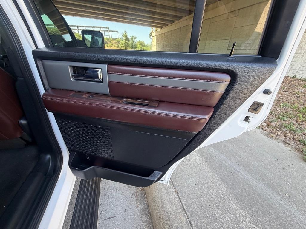 Ford Expedition Platinum 4WD 2016