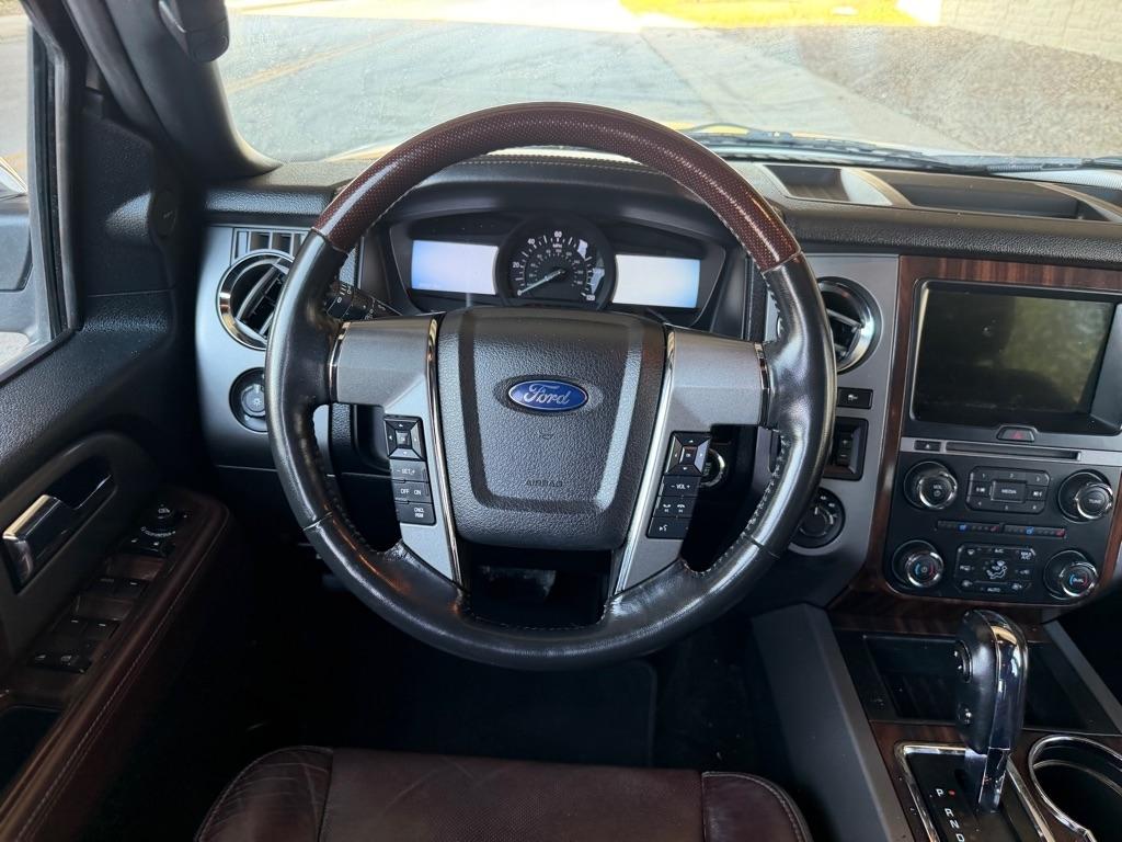 Ford Expedition Platinum 4WD 2016