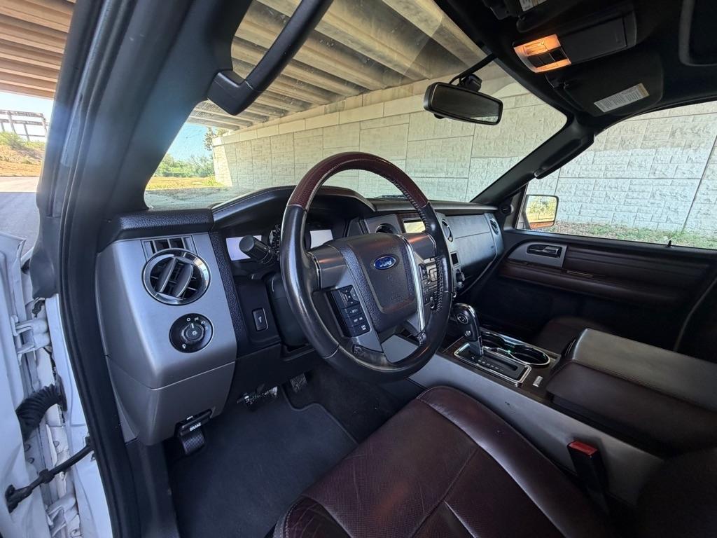 Ford Expedition Platinum 4WD 2016