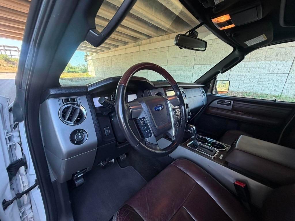 Ford Expedition Platinum 4WD 2016