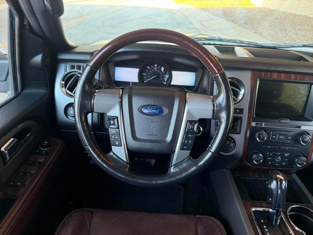 Ford Expedition Platinum 4WD 2016