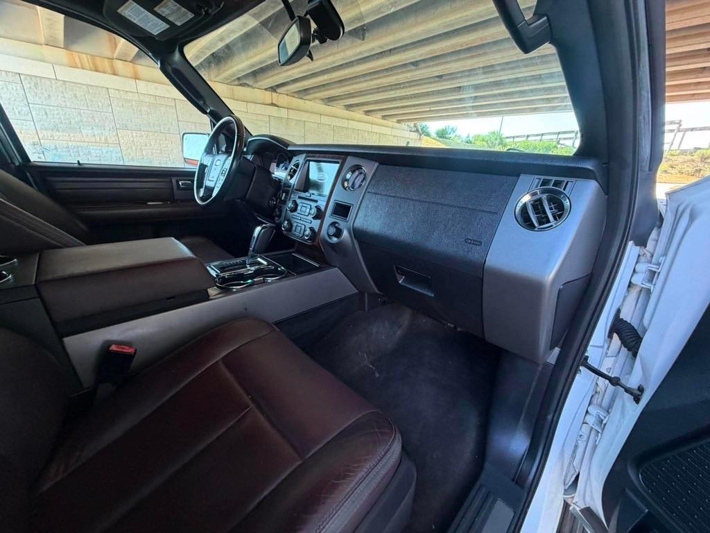 Ford Expedition Platinum 4WD 2016