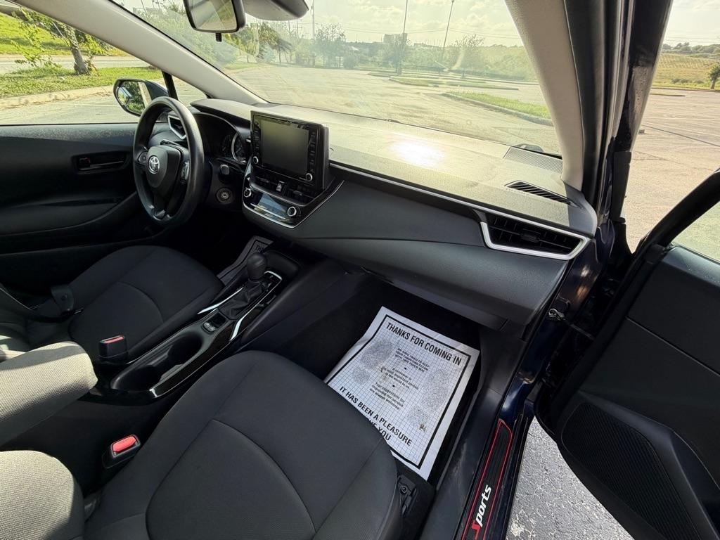 Toyota Corolla LE 2022