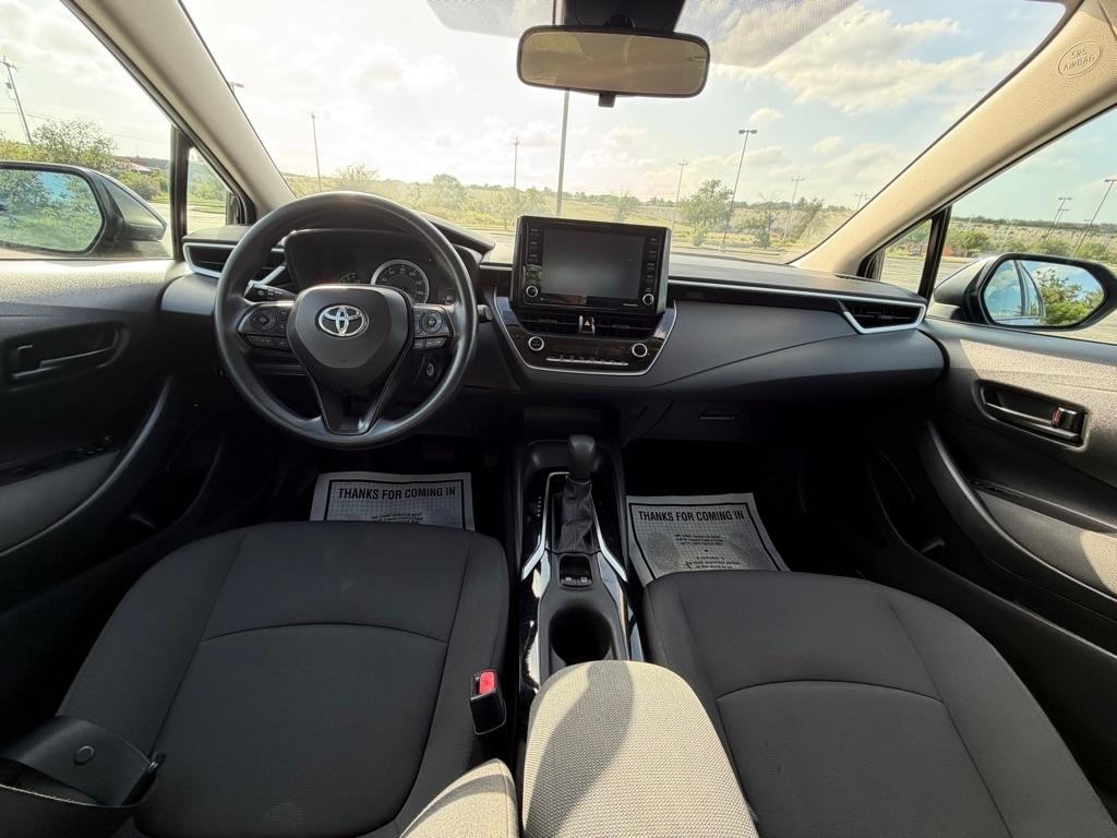Toyota Corolla LE 2022