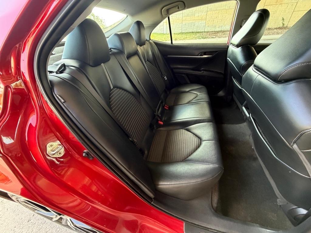 Toyota Camry SE 2022