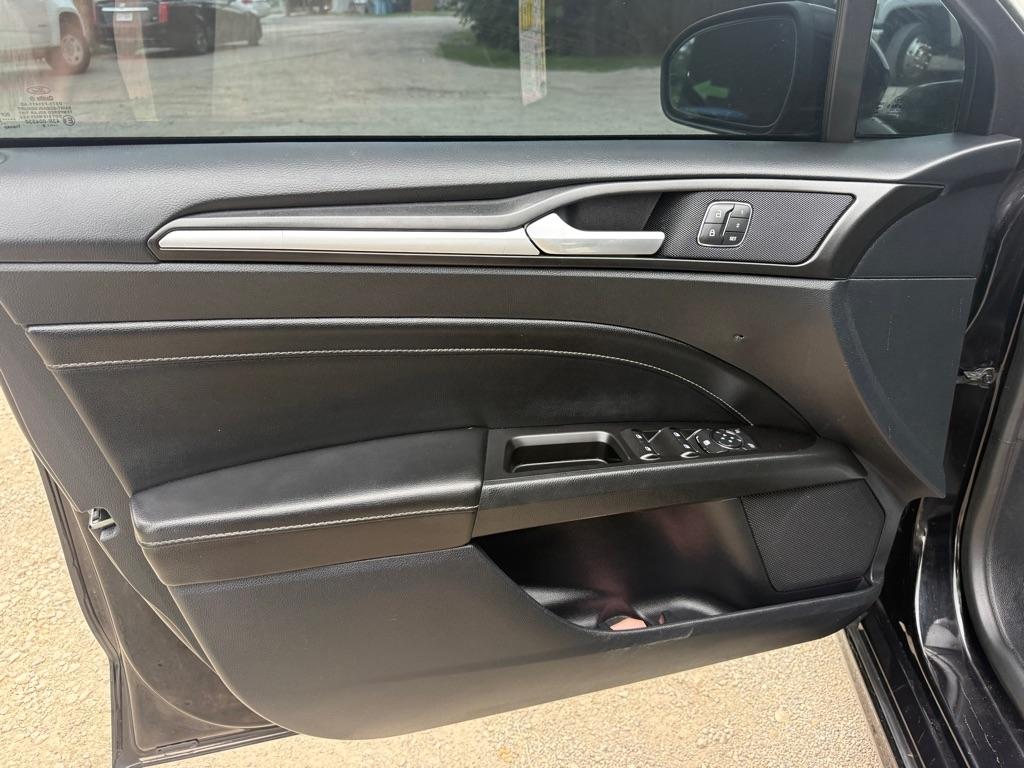 Ford Fusion Titanium AWD 2020