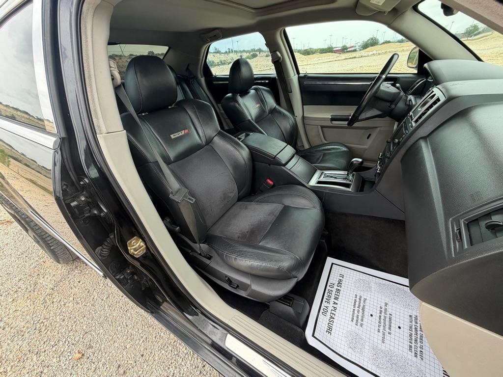Chrysler 300 C SRT-8 2006