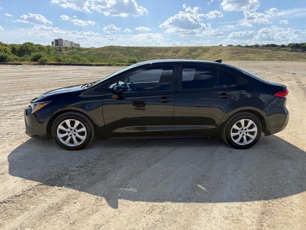 Toyota Corolla LE 2022