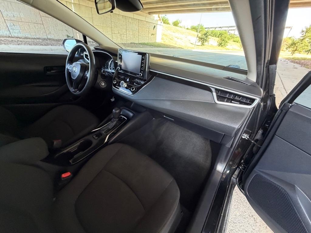 Toyota Corolla LE 2022