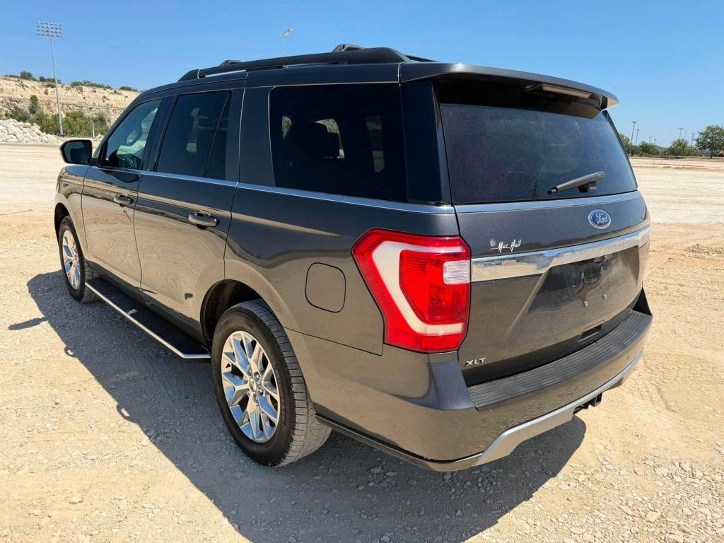 Ford Expedition XLT 2020