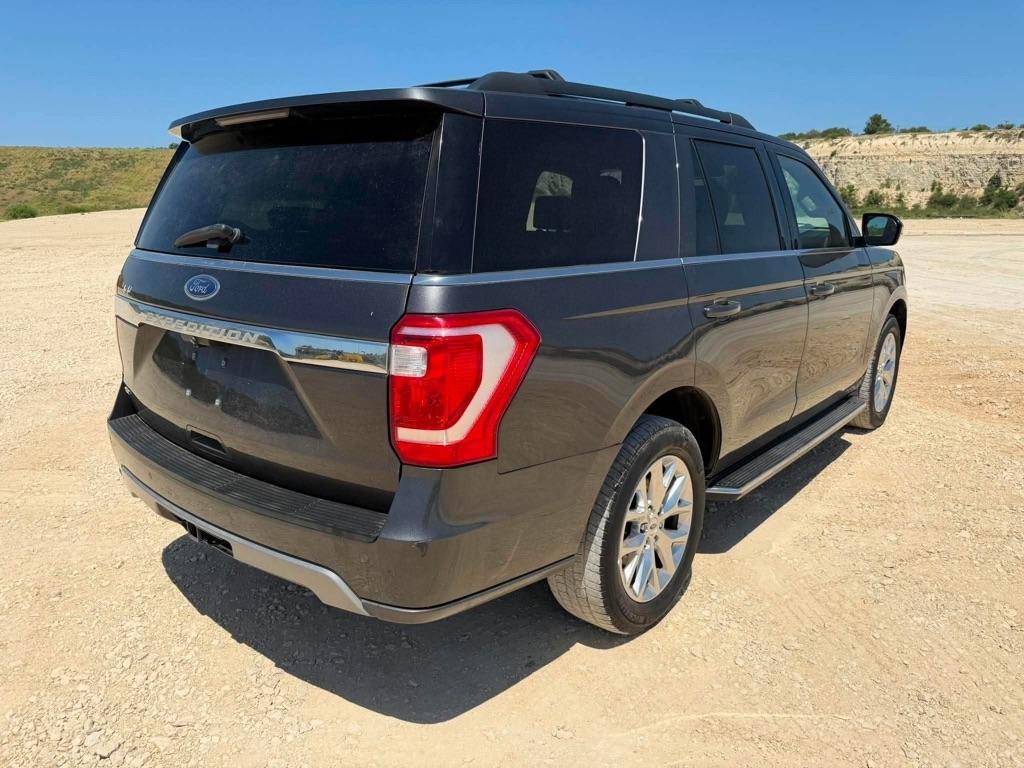 Ford Expedition XLT 2020