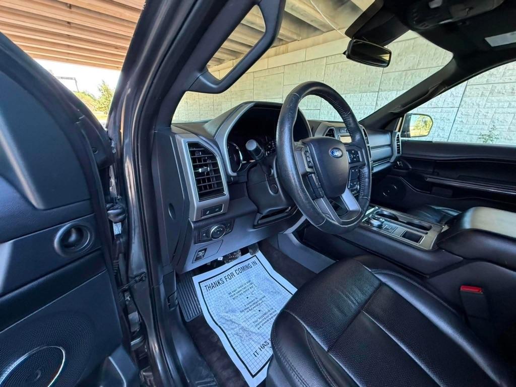 Ford Expedition XLT 2020
