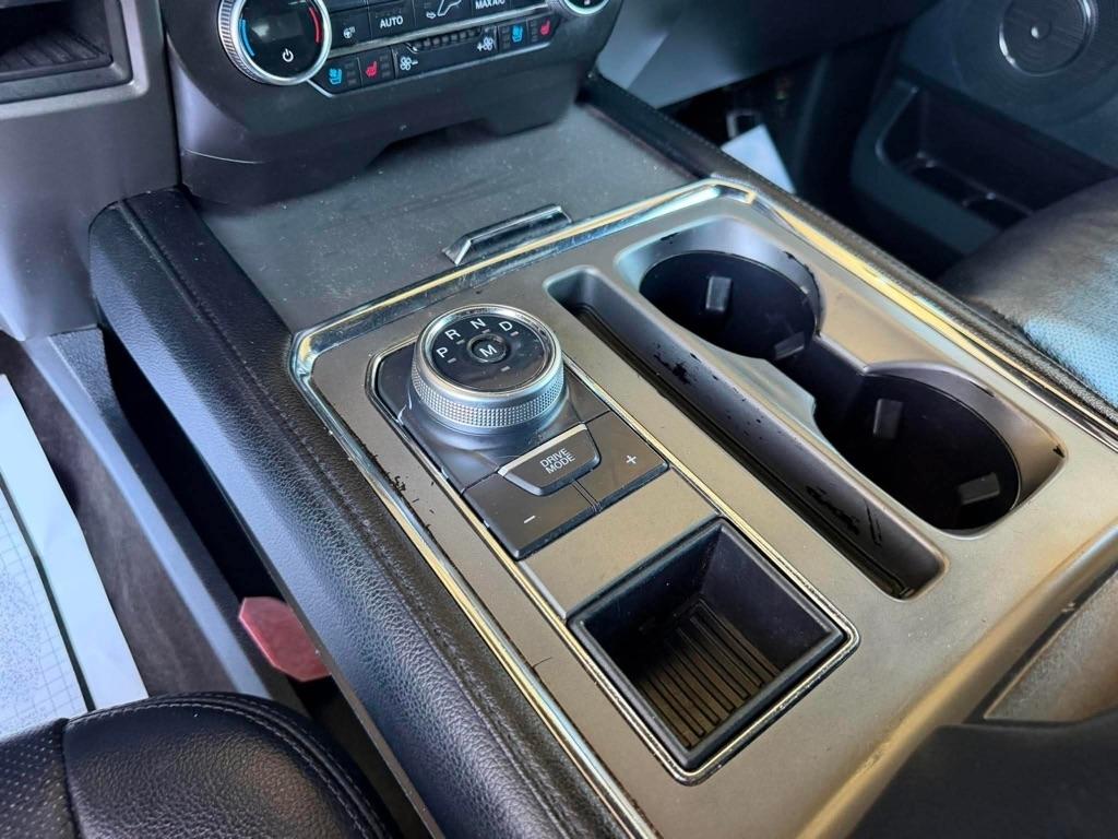 Ford Expedition XLT 2020