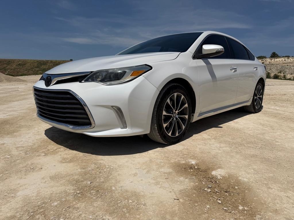 Toyota Avalon XLE 2016