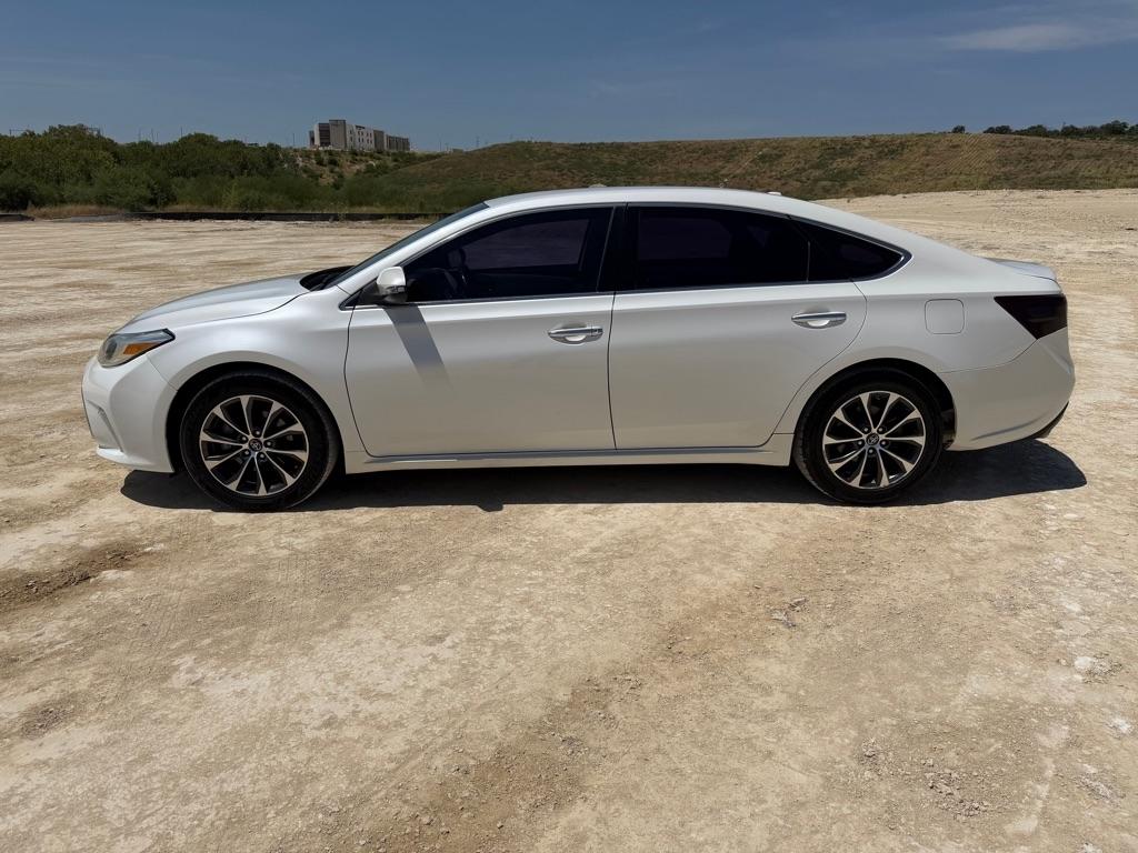 Toyota Avalon XLE 2016