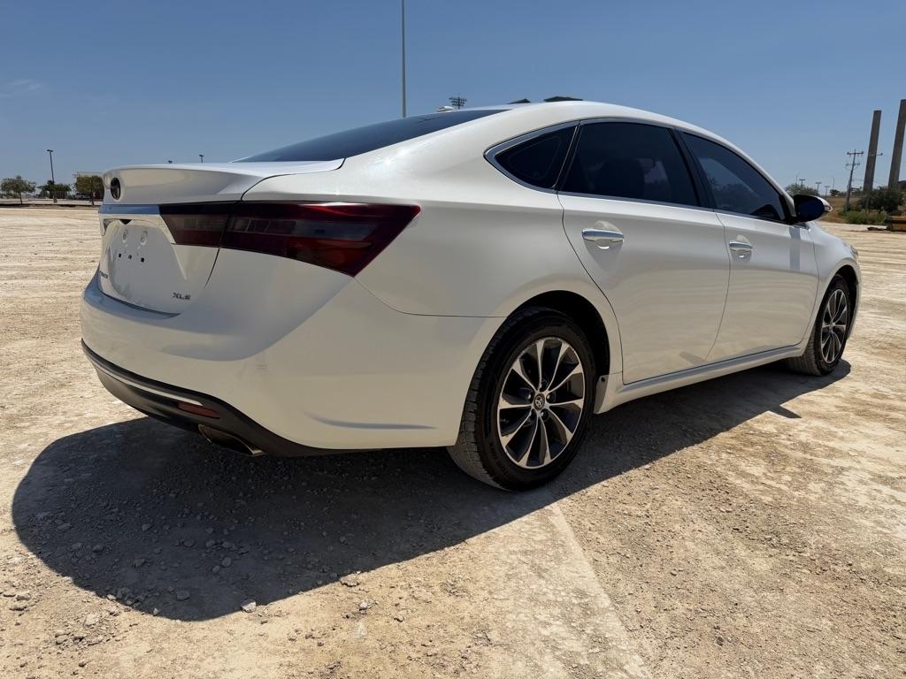 Toyota Avalon XLE 2016