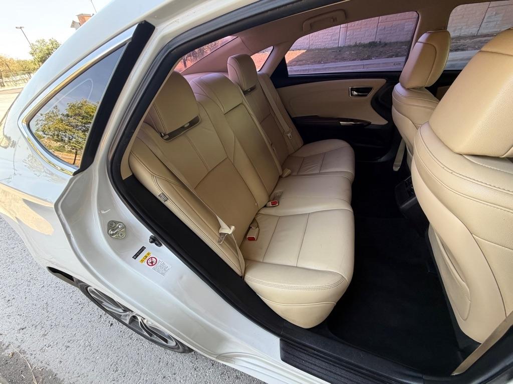 Toyota Avalon XLE 2016