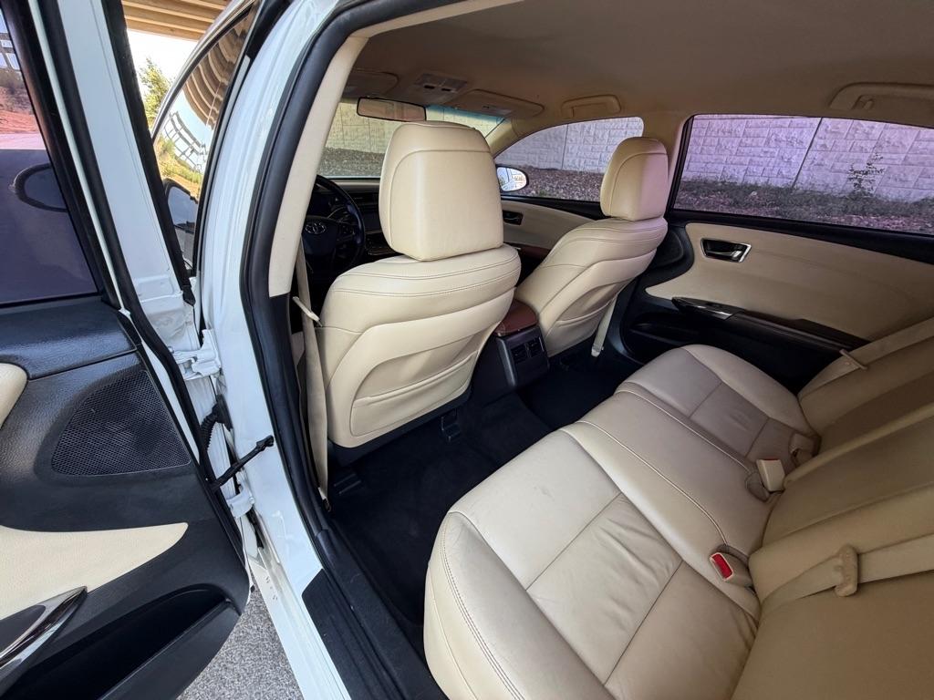 Toyota Avalon XLE 2016
