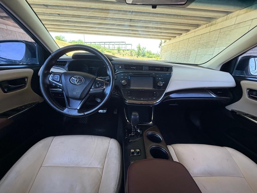 Toyota Avalon XLE 2016