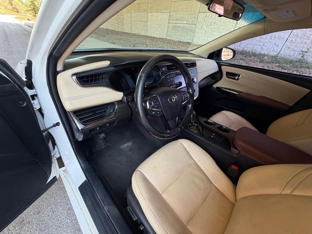 Toyota Avalon XLE 2016