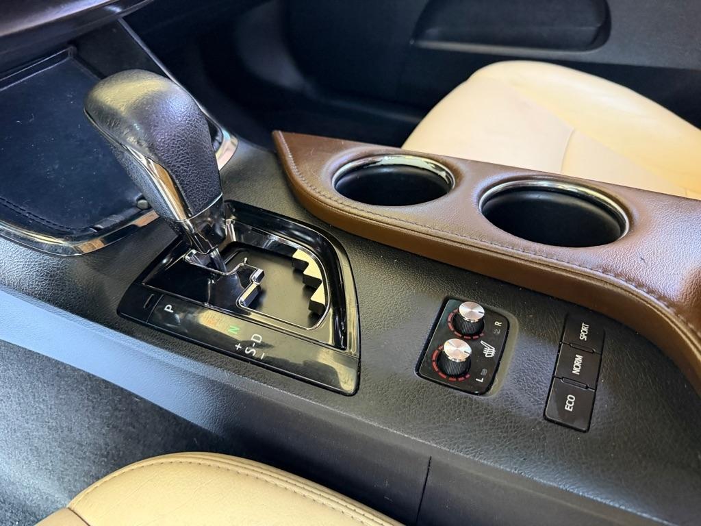 Toyota Avalon XLE 2016