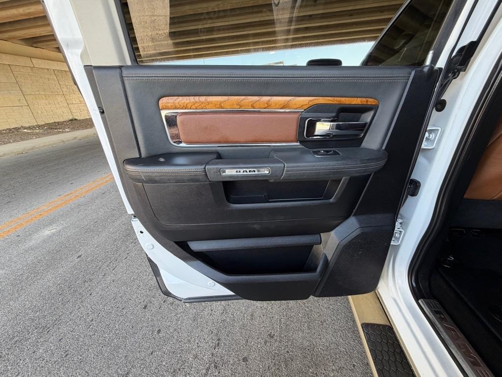 RAM 1500 Longhorn Crew Cab SWB 2WD 2016