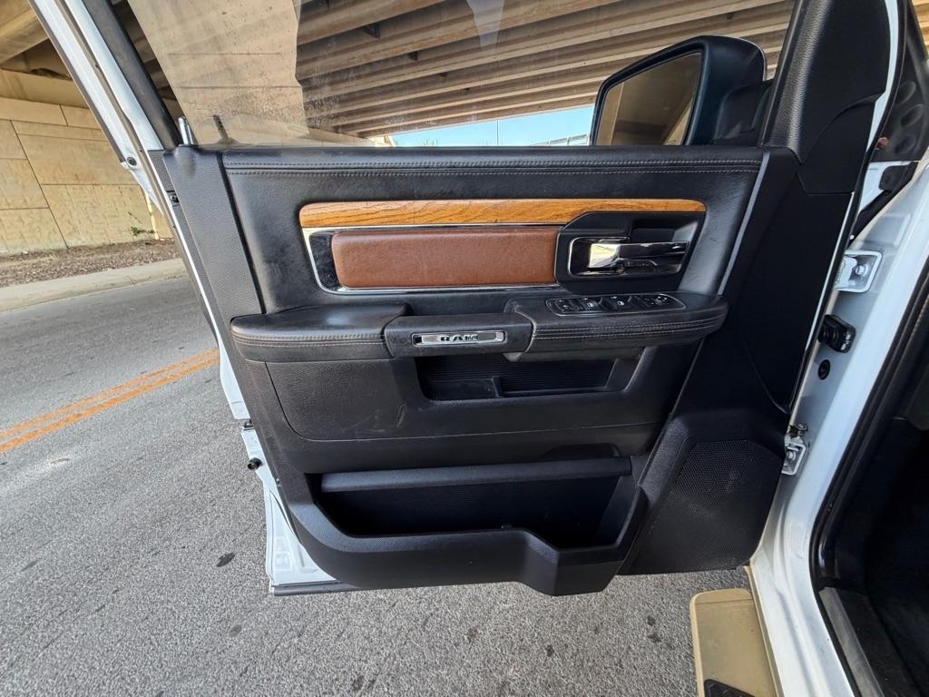 RAM 1500 Longhorn Crew Cab SWB 2WD 2016