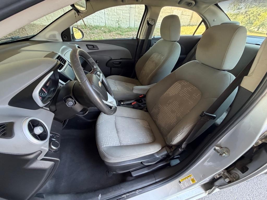 Chevrolet Sonic LS Auto Sedan 2017