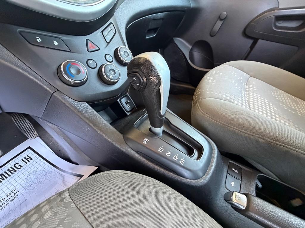 Chevrolet Sonic LS Auto Sedan 2017