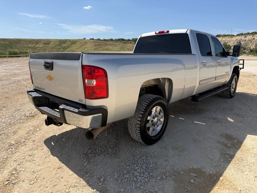 Chevrolet Silverado 2500HD LTZ Crew Cab 4WD 2012