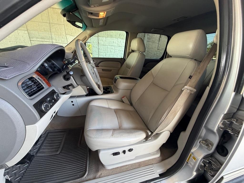 Chevrolet Silverado 2500HD LTZ Crew Cab 4WD 2012