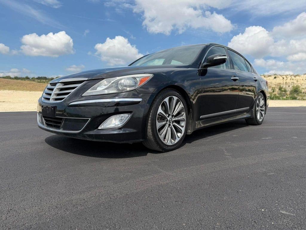 Hyundai Genesis 5.0L R-Spec 2014
