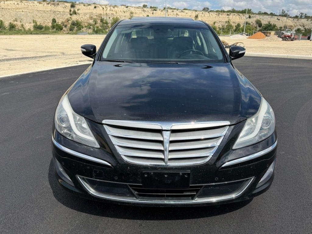 Hyundai Genesis 5.0L R-Spec 2014
