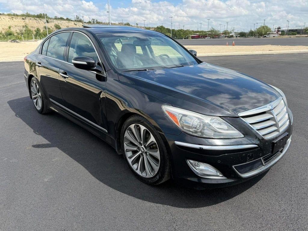 Hyundai Genesis 5.0L R-Spec 2014