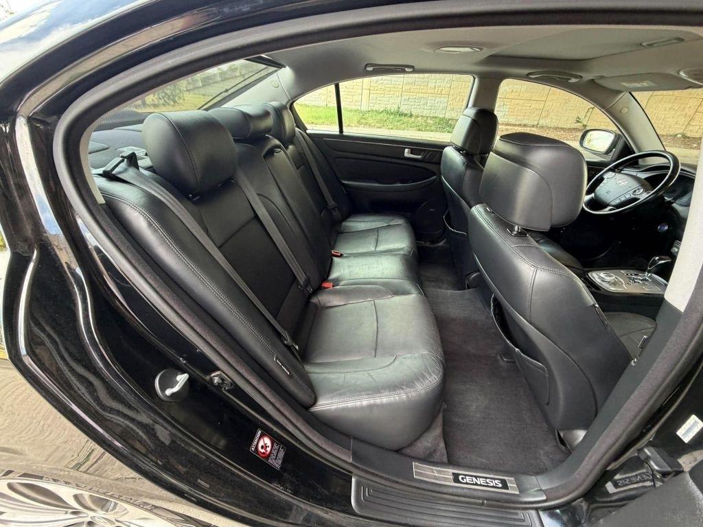 Hyundai Genesis 5.0L R-Spec 2014
