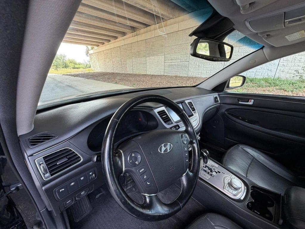 Hyundai Genesis 5.0L R-Spec 2014