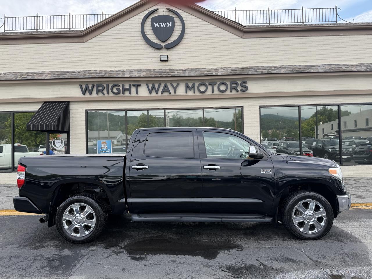 Toyota Tundra Platinum CrewMax 5.7L FFV 4WD 2014